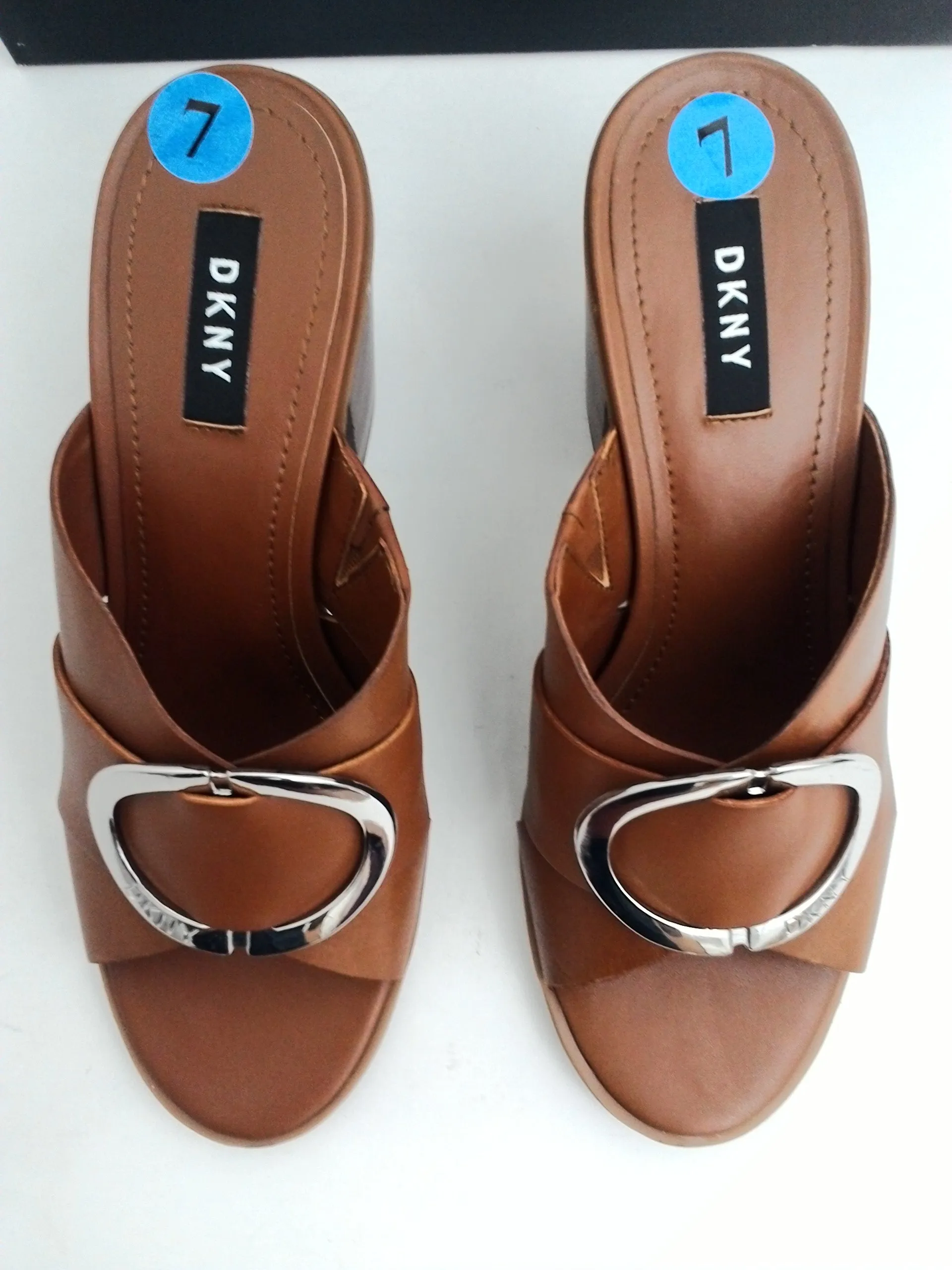 DKNY Women's Cavi Sandal Mule Brown Size 7