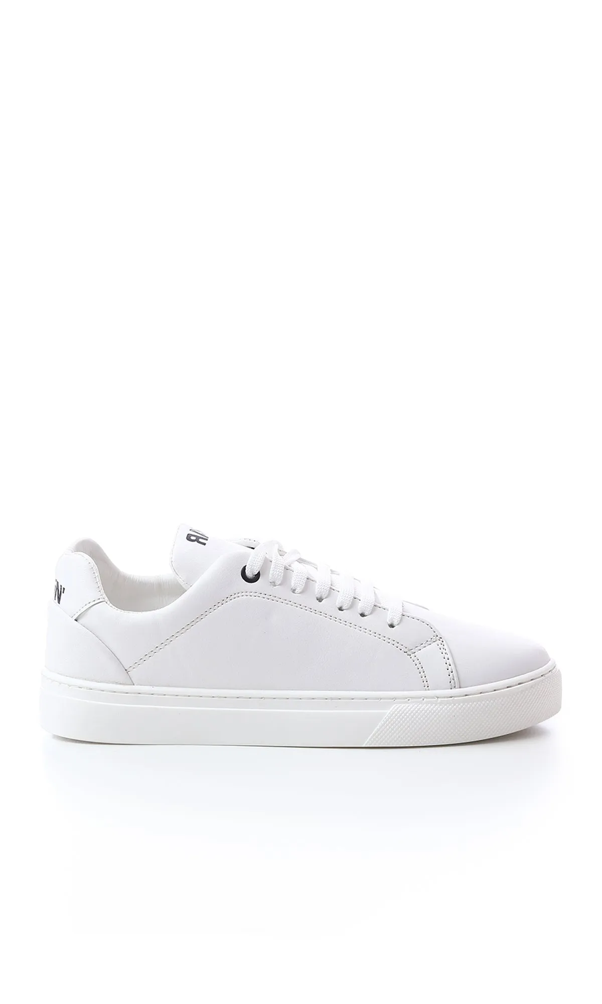 O175056 Shiny Textured Leather White Casual Shoes