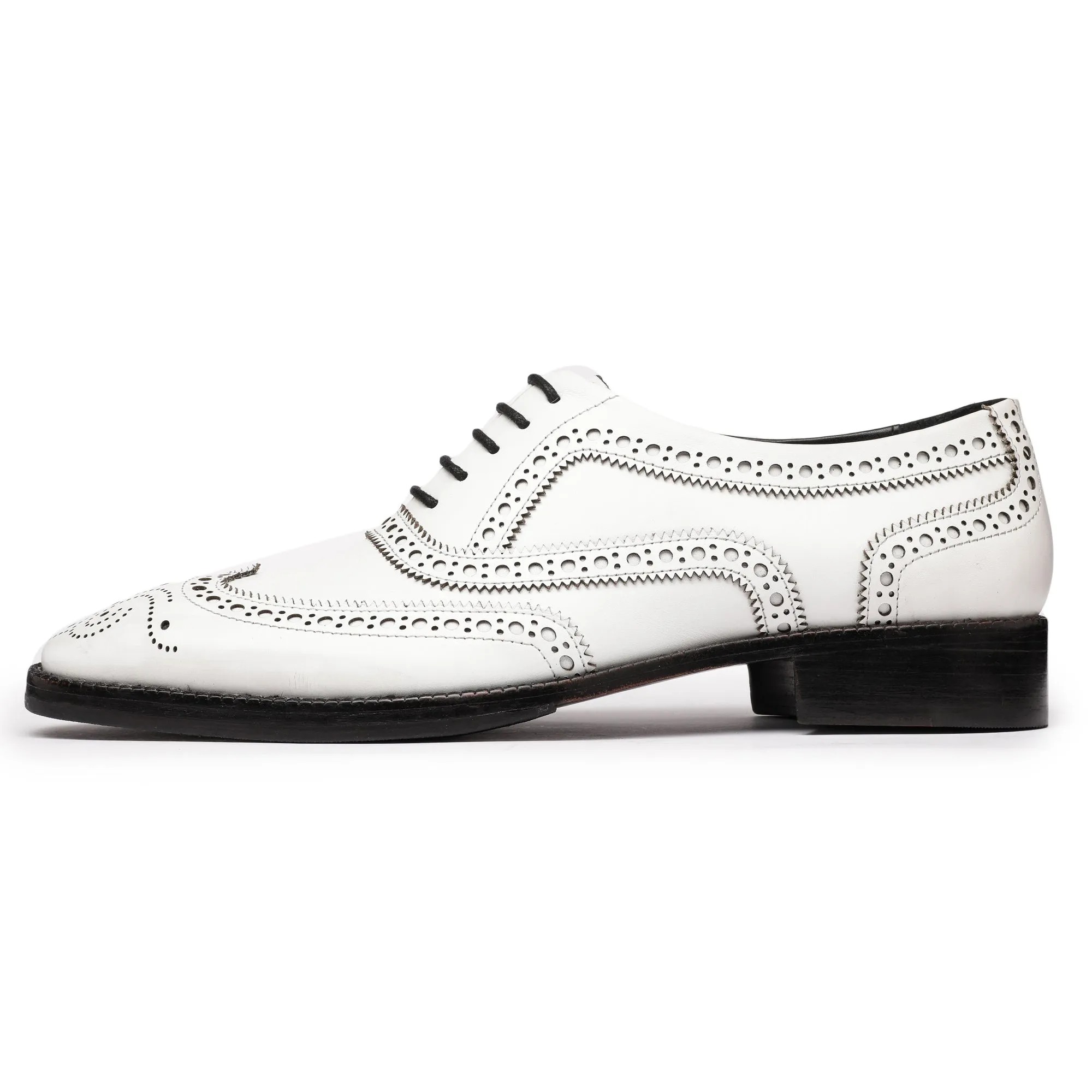 Wingtip Brogue Oxford- White