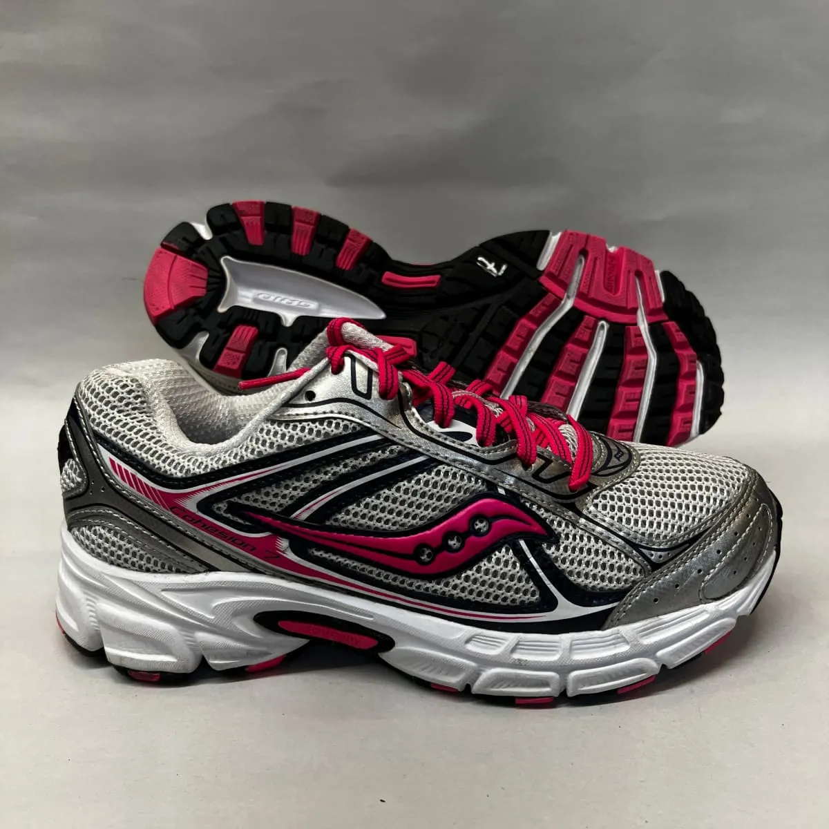 Women's Saucony Cohesion 7 Running Shoe Silver/Pink 7 Wide - Preowned